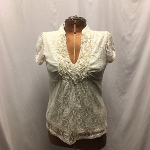 Lace Short-Sleeved Blouse